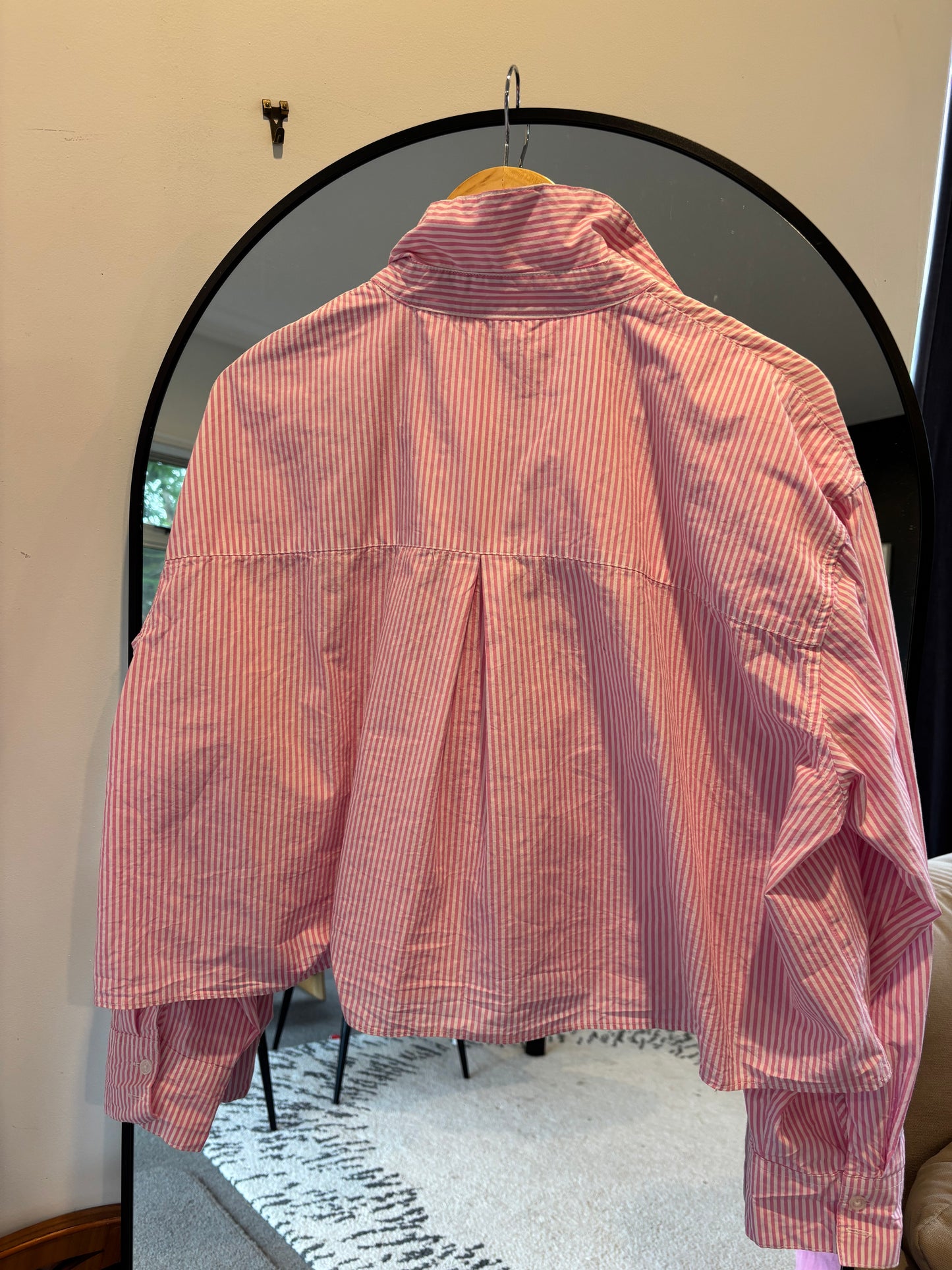 GLASSONS pink stripe short shirt
