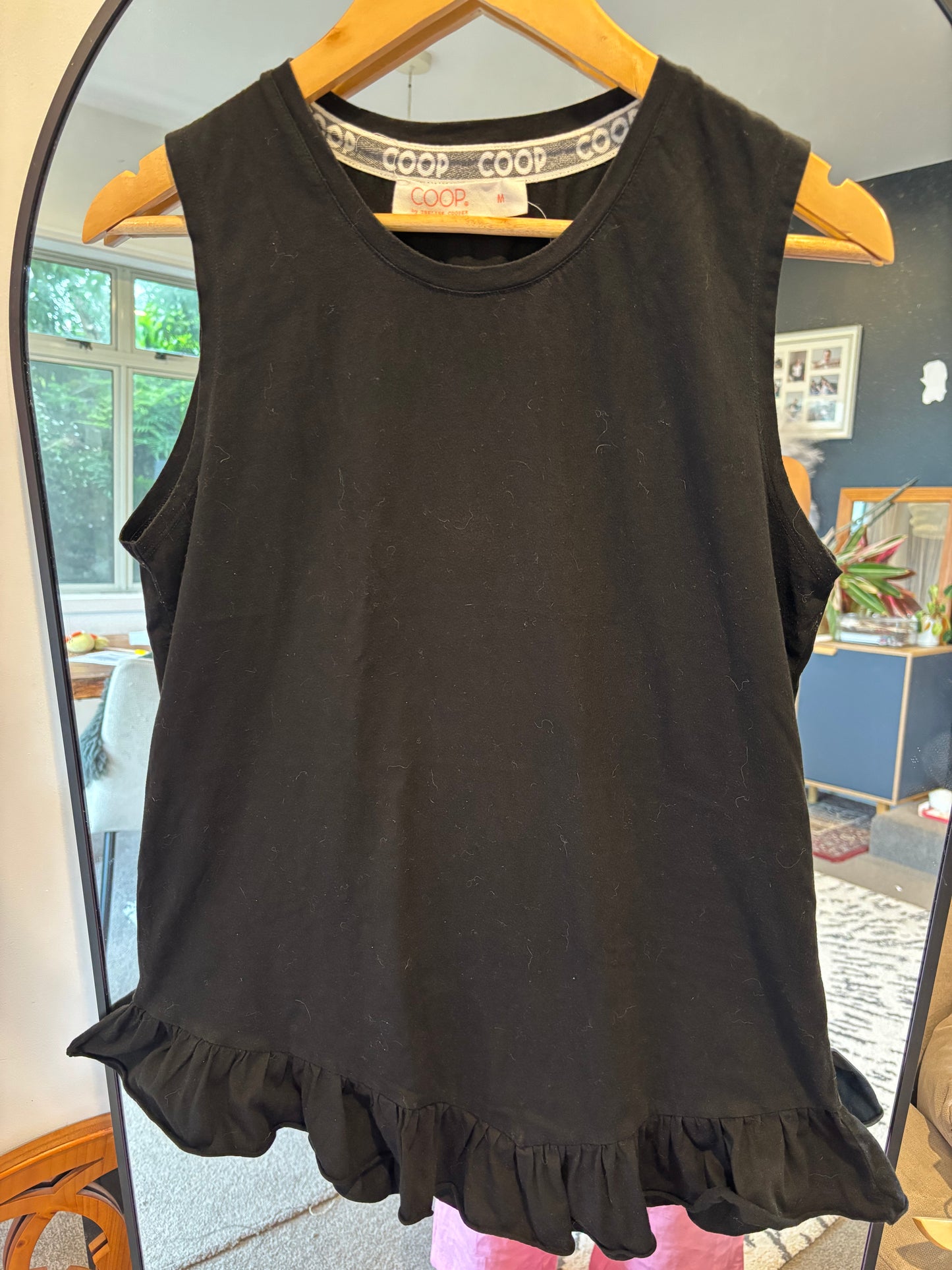 COOP Black Top